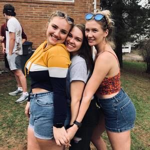 Meet your Posher, Clara